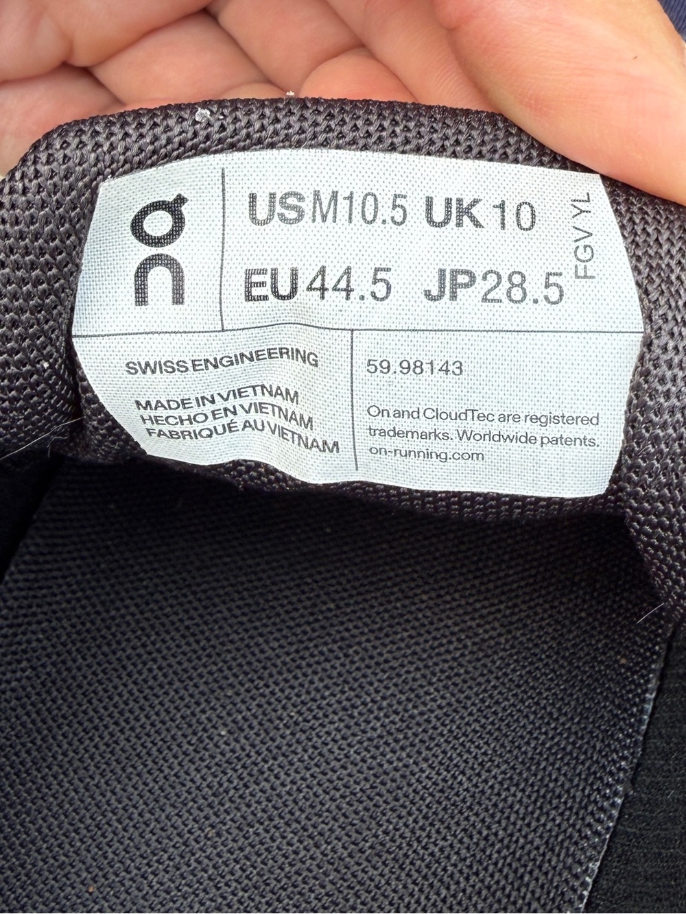 On Cloud 5 Waterproof sneakers running shoes Men’s 10.5 - Picture 8 of 10